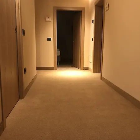 Carla Failela ホテル